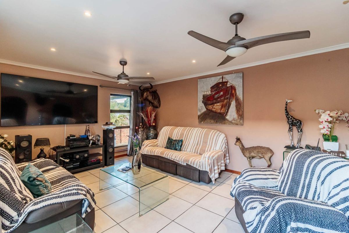 REDUCED TO SELL!! - Photo 3