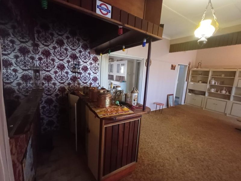 A Bargain for a family home or as an Investment property!!! Act now!!! - Photo 9