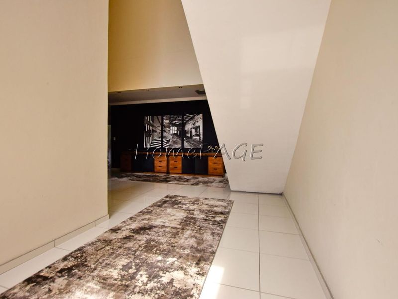 Ext 15, Swakopmund:  Spacious, upmarket, 4 Bedr Double Storey - Photo 4