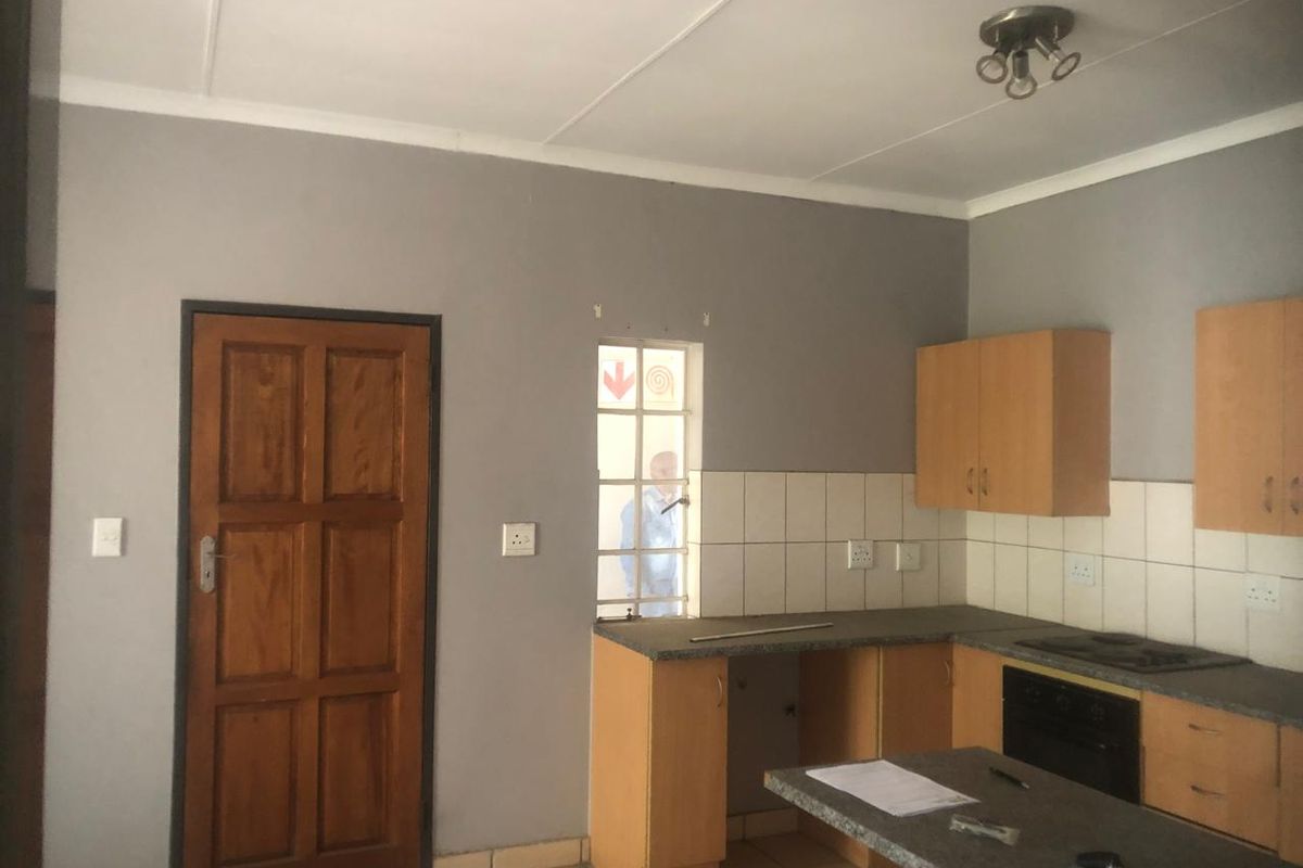 1-Bedroom Bargain: Prime Location & Covered Parking!" - Photo 3