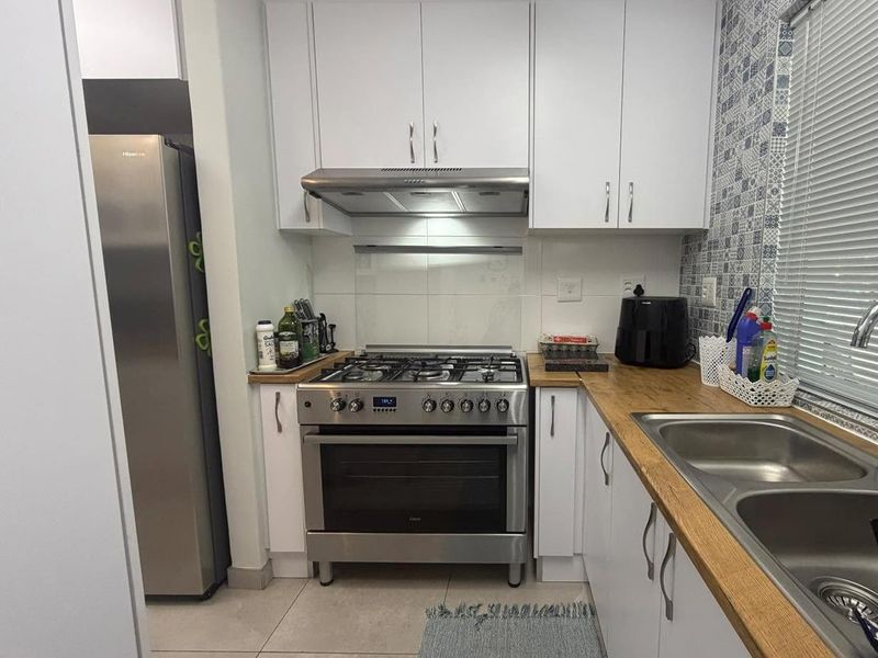 3 Bedroom Townhouse for sale in Klein Windhoek - Photo 6
