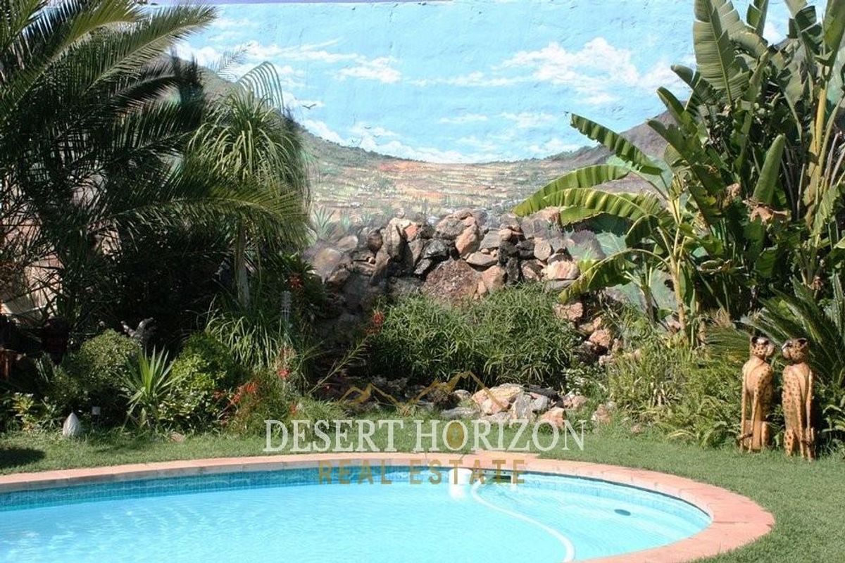 Windhoek | Guest House For  Sale - Photo 2