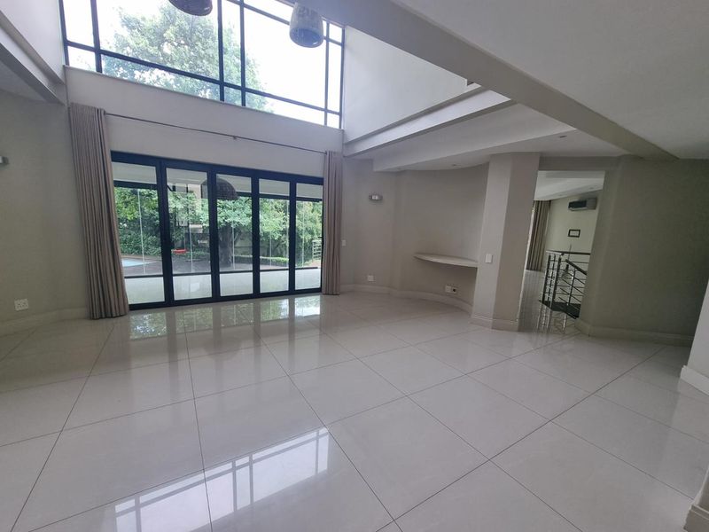 EXCLUSIVE CLUSTER IN PRIME LOCATION HURLINGHAM - Photo 5