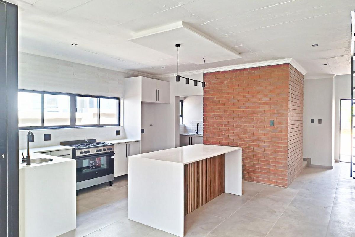 Brand New. Transfer Costs included - Photo 2