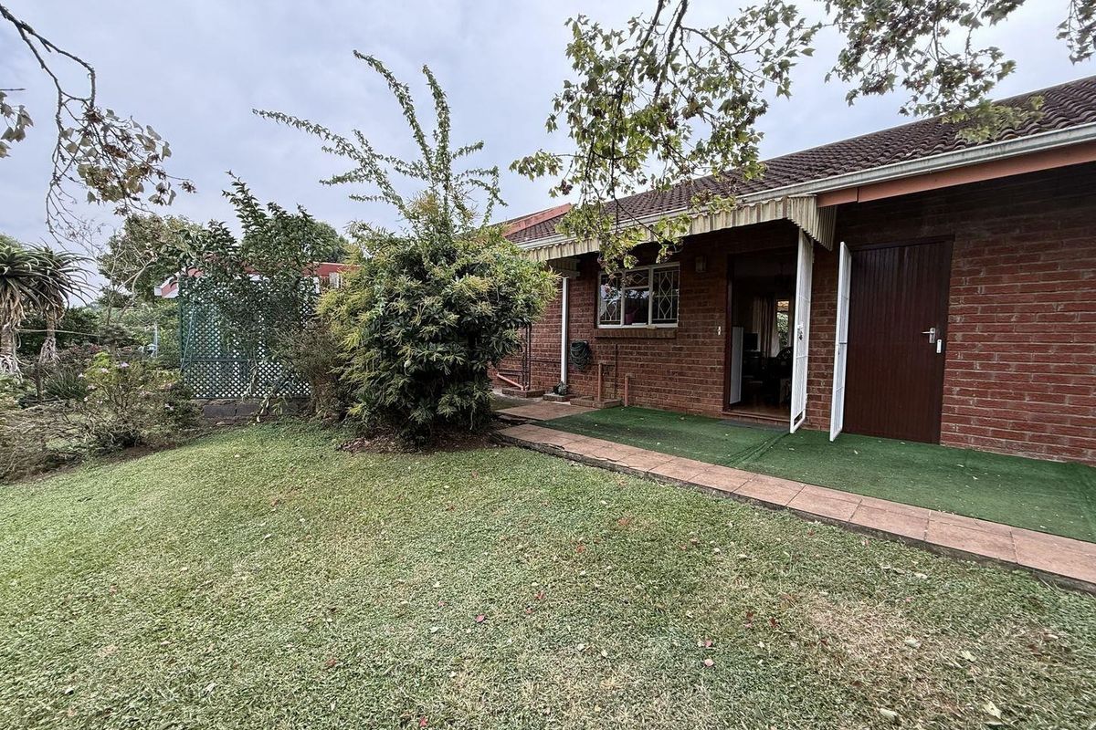 Easy, Comfortable Living in Amberfield - Photo 4