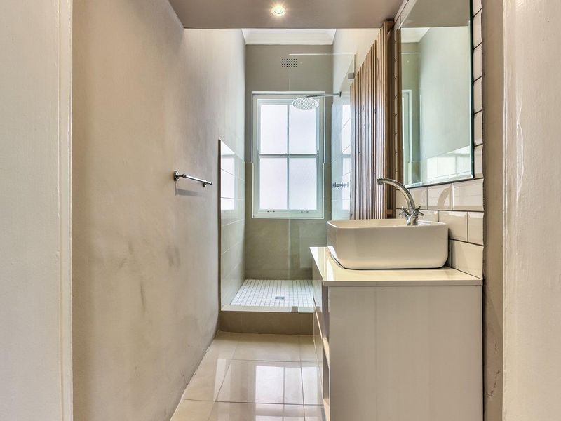 Fully Furnished City Centre Apartment (1 Year rental) - Photo 9