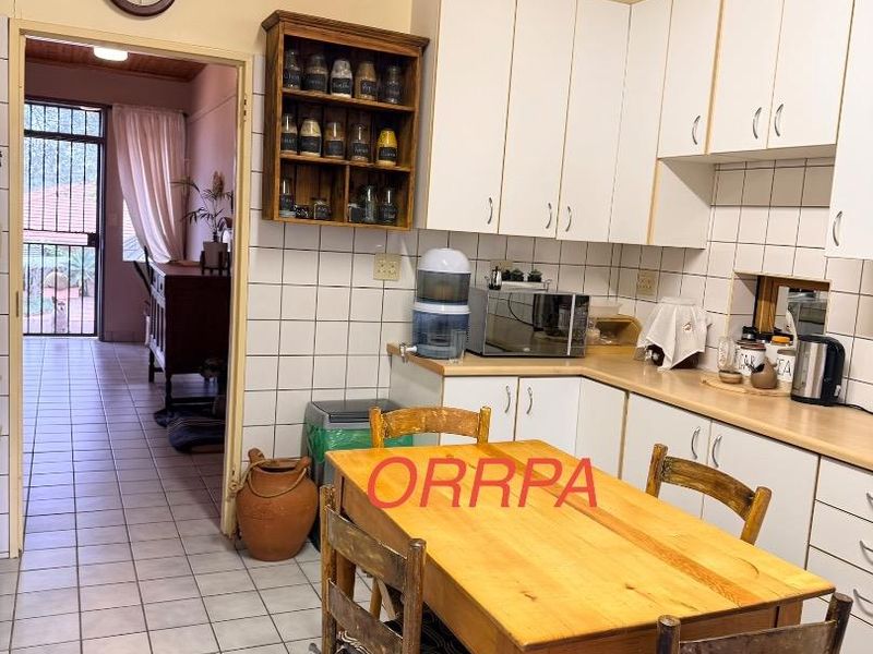 Kleine Windhoek house for sale. - Photo 5