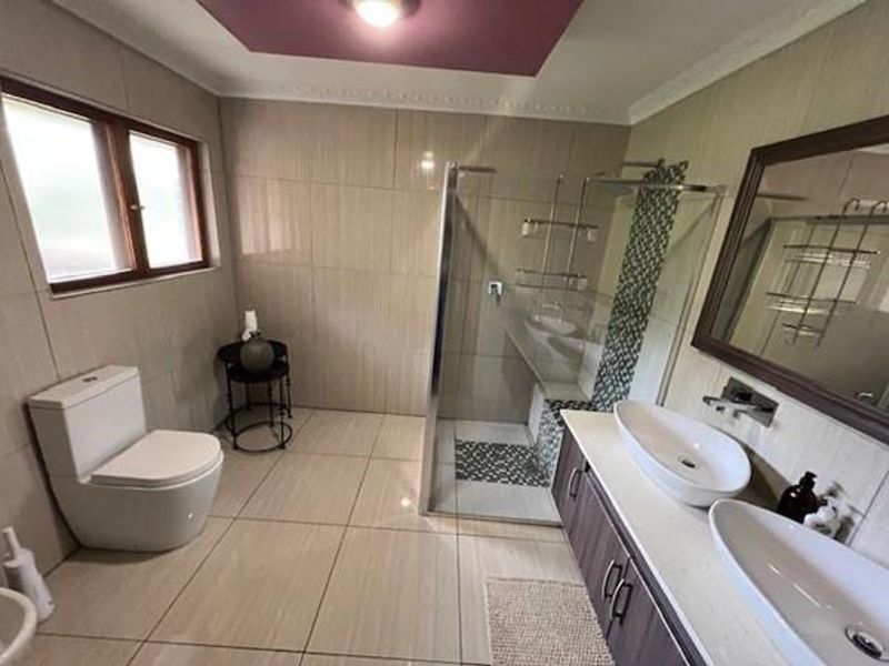 3 Bedroom Chalet - Photo 5