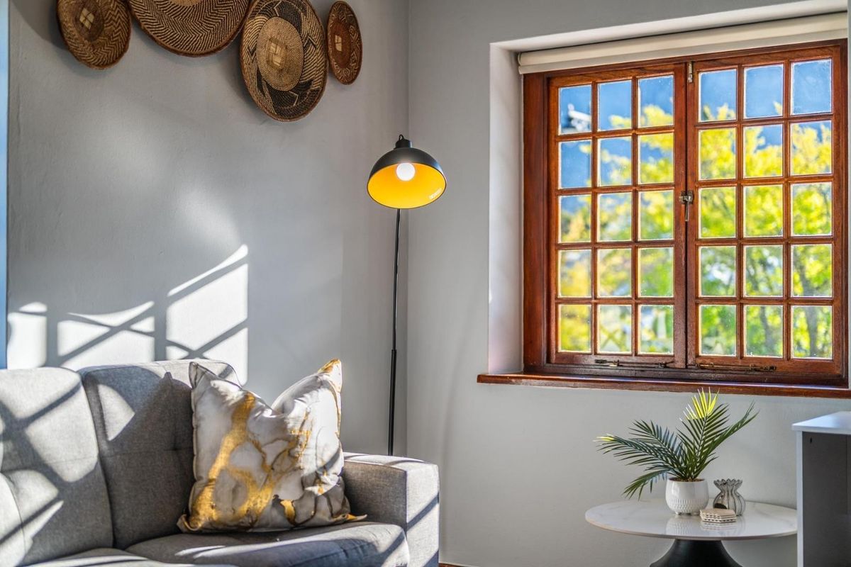 Furnished Franschhoek Apartment with Scenic Views | Available 1 June-31 Oct 2026 - Photo 5