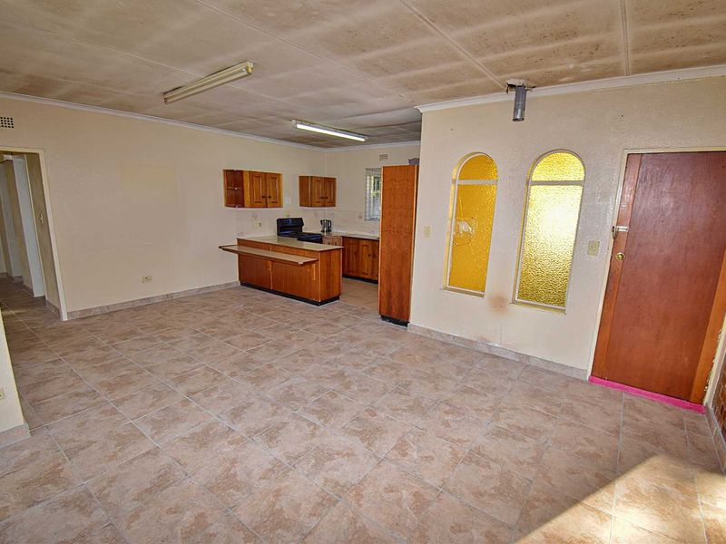 Starter Home on a Large Stand - Photo 5