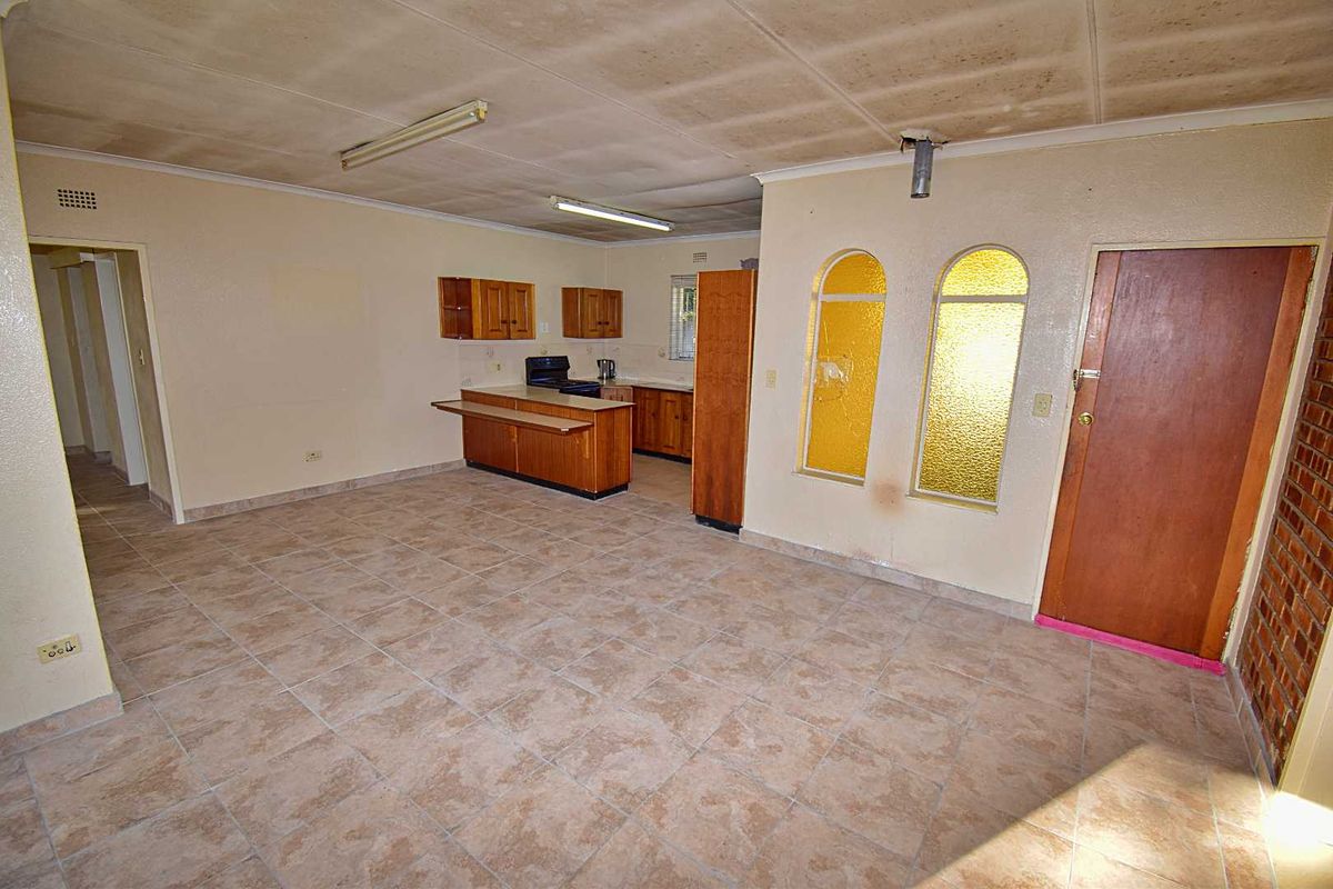 Starter Home on a Large Stand - Photo 5