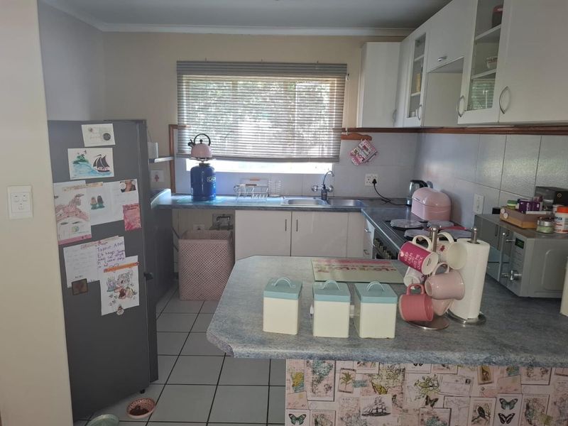 2 Bedroom townhouse in Moreleta Park - Photo 7