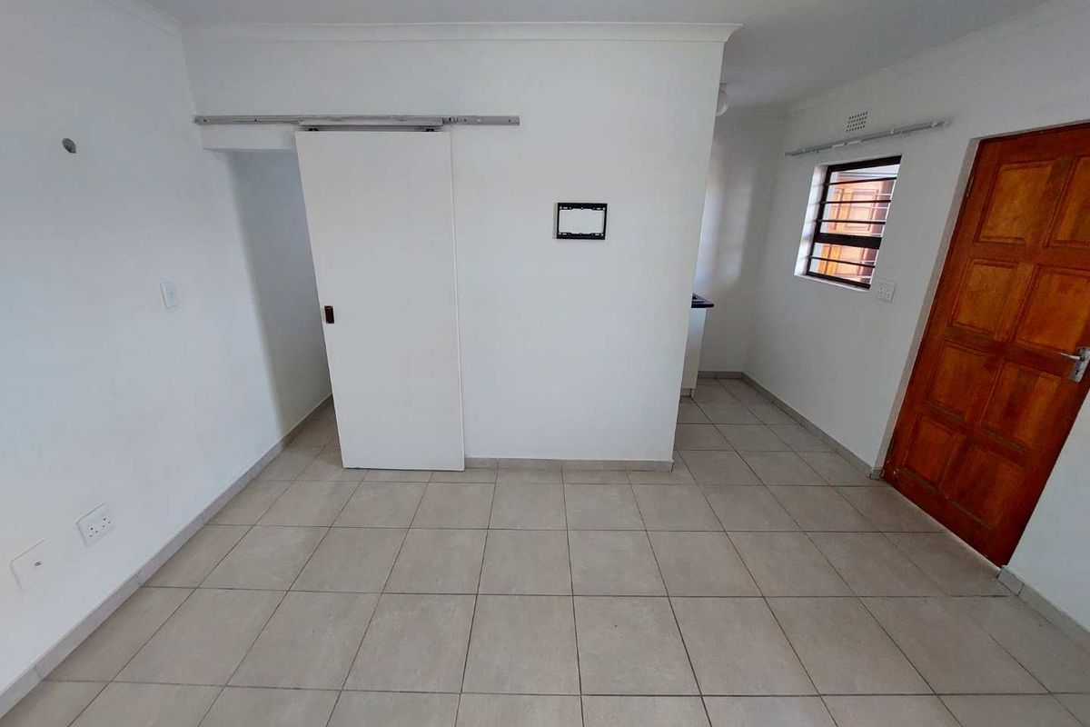 Bachelor Apartment for Rent in Malibu Village, Blue Downs - Photo 2