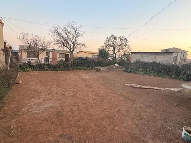 Investors dream in the heart of Tsakane - Photo 3