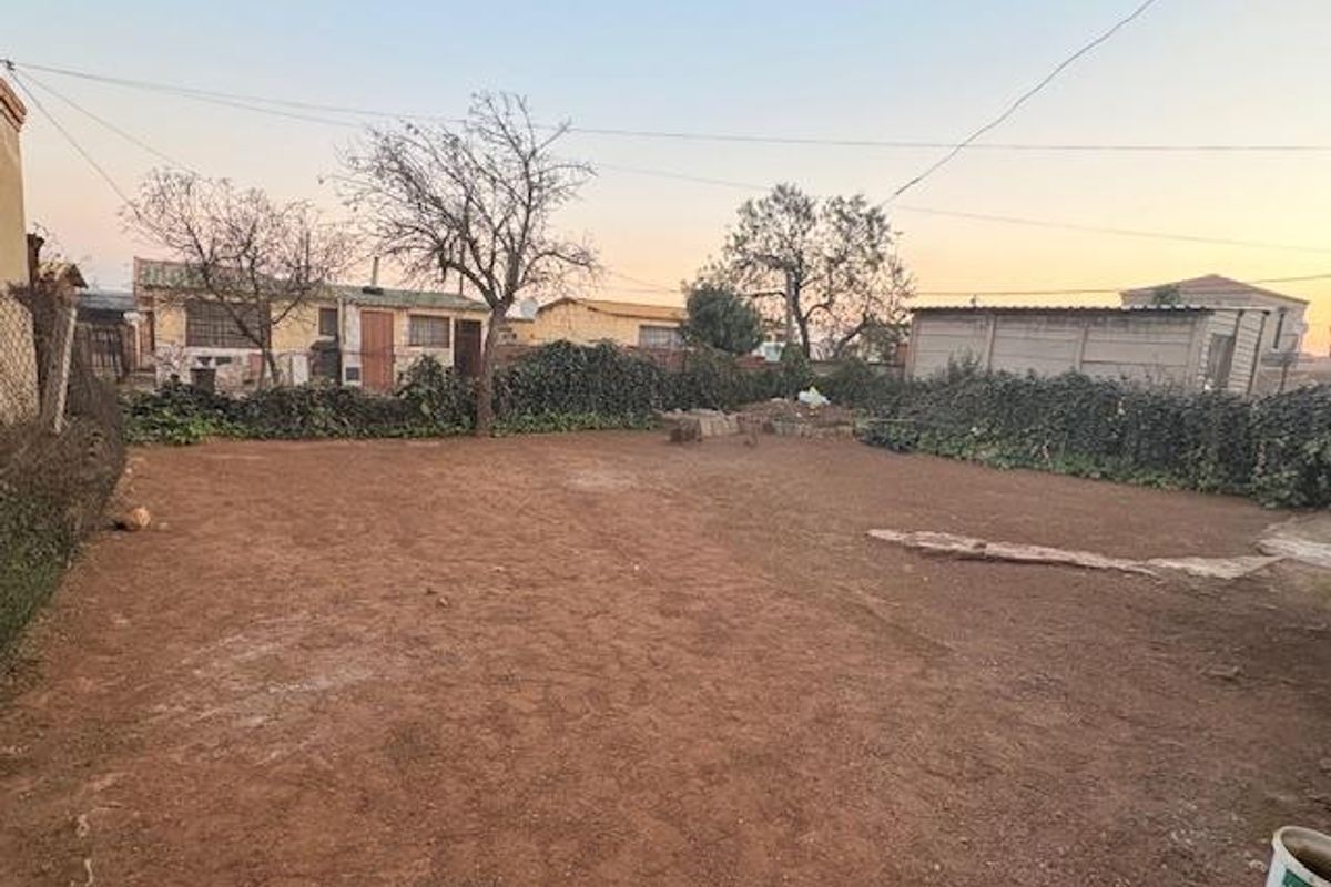 Investors dream in the heart of Tsakane - Photo 3
