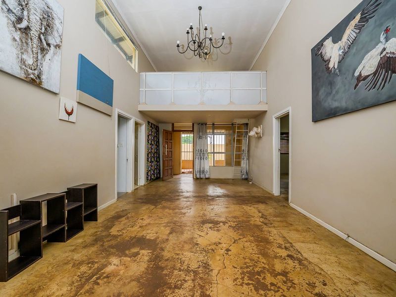 Contemporary 3 bedroom 2 bathroom home with flatlet for sale in Park Hill - Photo 9