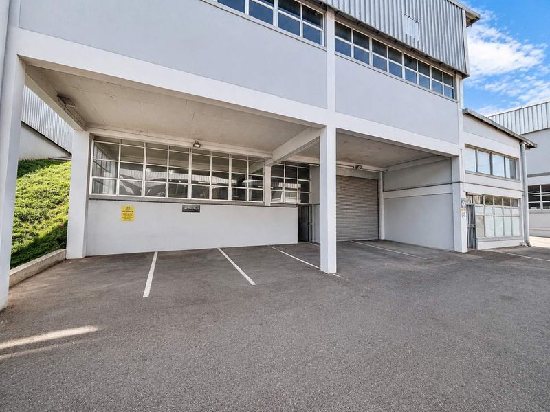 353m2 Mini-Factory For Sale: Fischer Park, Hillcrest - Photo 2