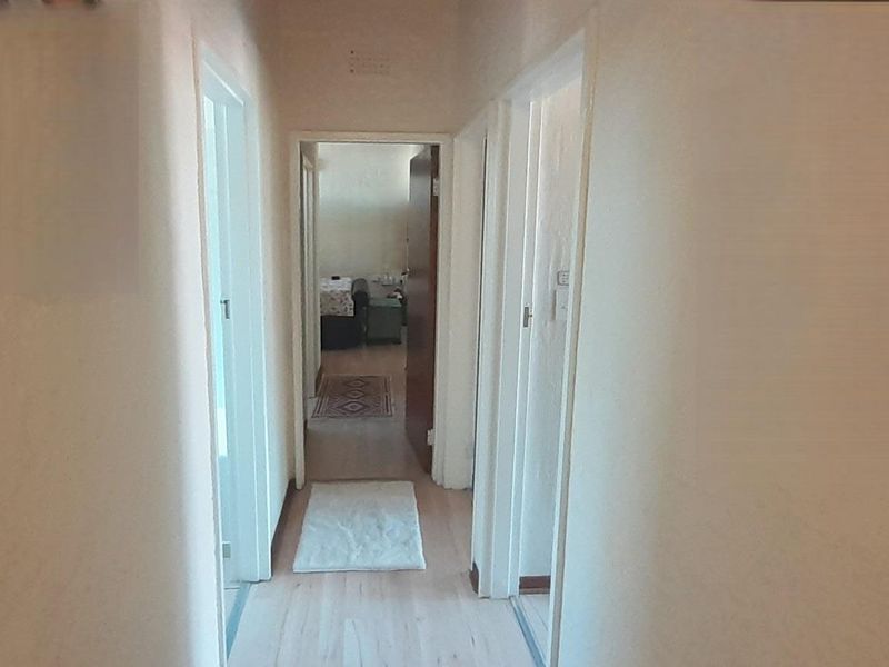 Dream Home with Pool & Mountain Views in Westbank! - Photo 5