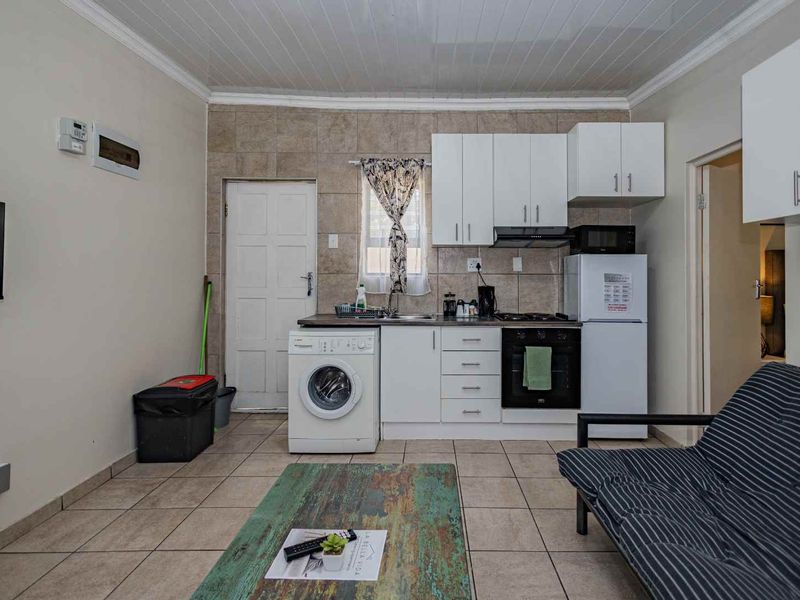 La Bella Vida Self Catering Apartments - Photo 3