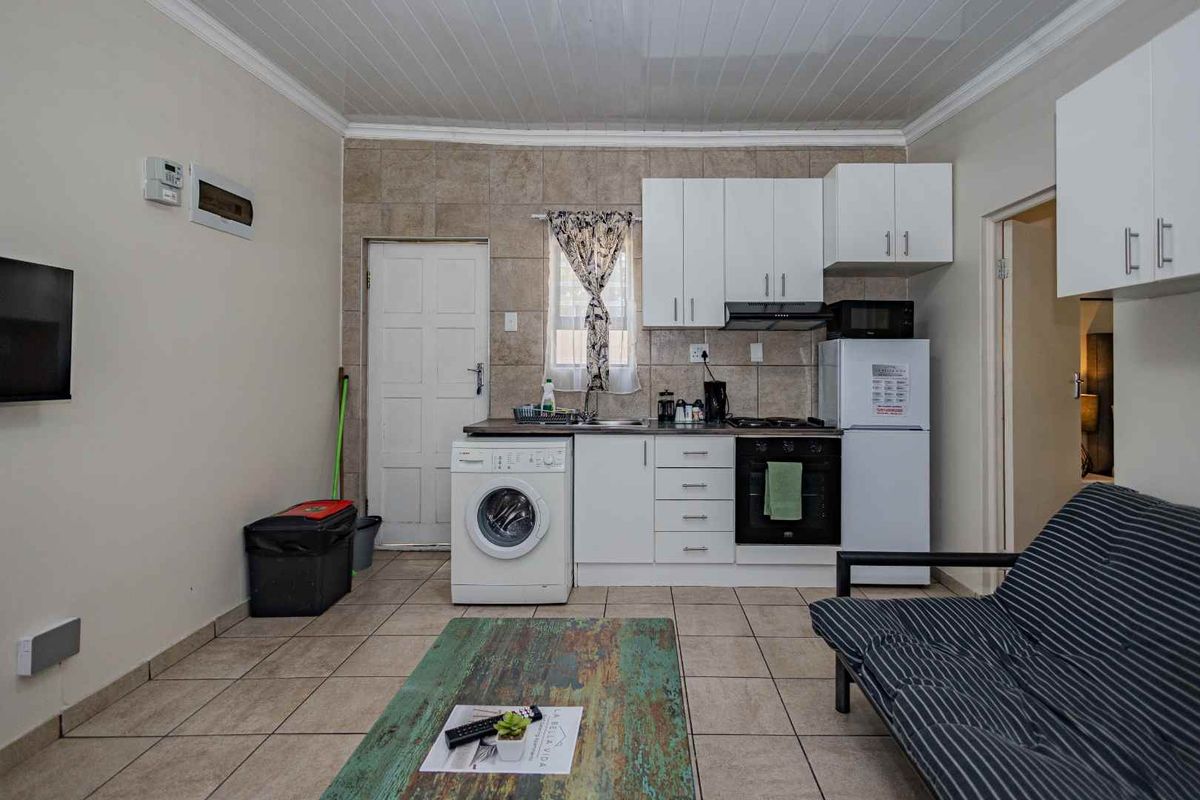 La Bella Vida Self Catering Apartments - Photo 3