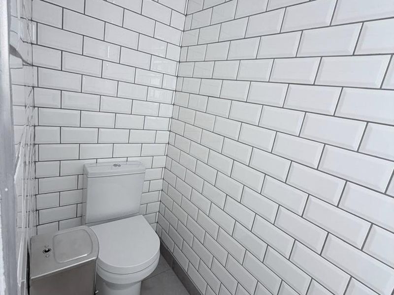 Eros- To Let-N$20 000 - Photo 5