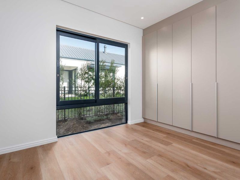 Modern Winelands Living in a Thoughtfully Designed Three-Bedroom Home - Photo 8