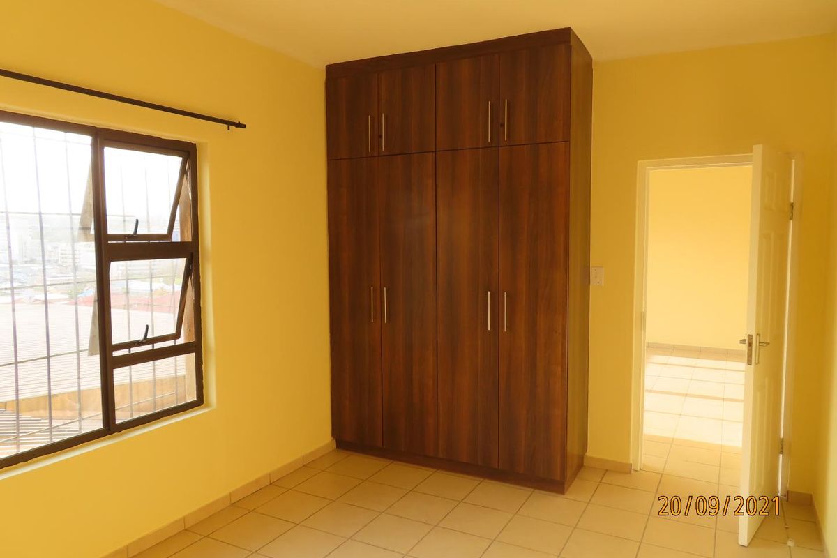 Balcony-flat with city views in walking distance to CBD - Photo 4