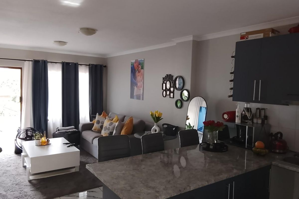 🏡 Modern 2-Bedroom Ground Floor Apartment for Sale in Clarendon – Secure & Move-In Ready - Photo 4