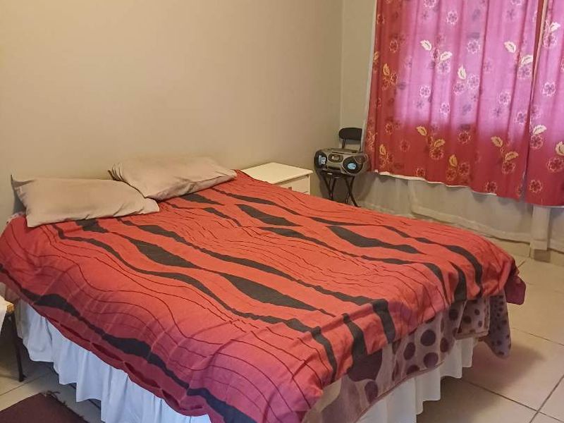 Neat apartment with some upgrades - Photo 6