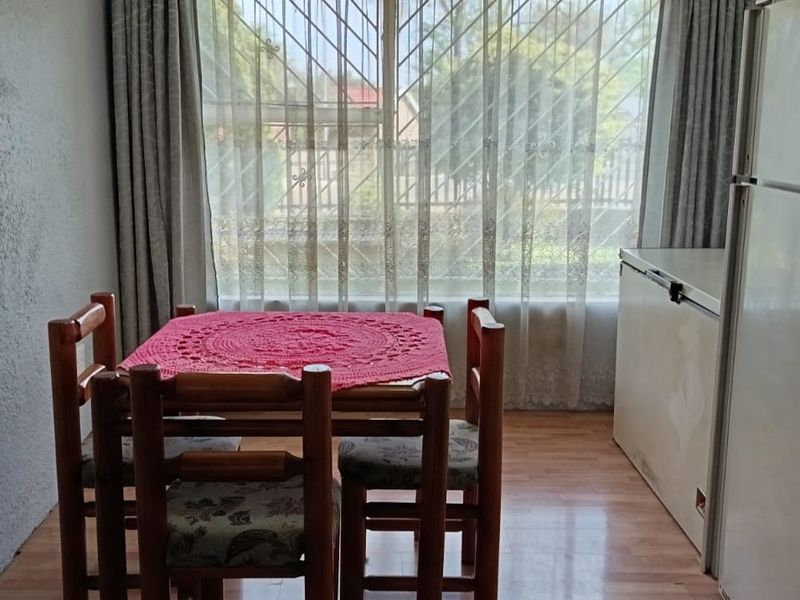 Spacious 4-Bedroom Family Home + Study on a Corner Stand in Quiet Crystal Park Street! - Photo 6