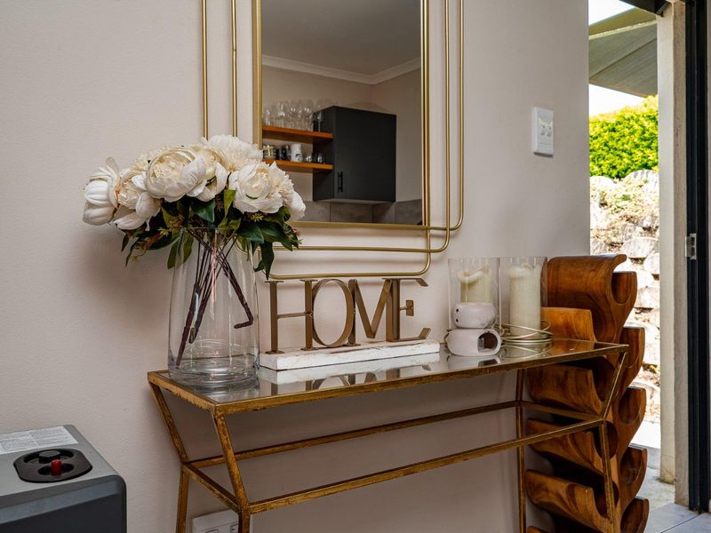 4 Bedroom Freestanding Home - Photo 5