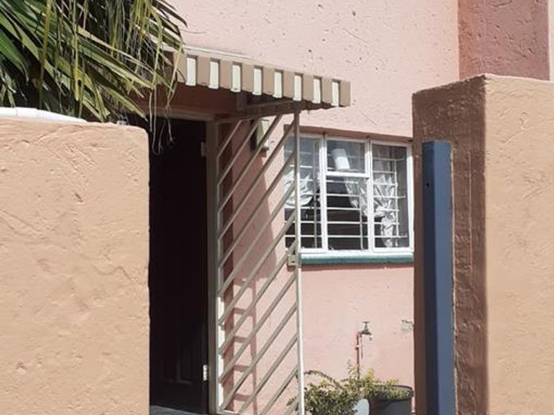 Secure, Stylish Living in Raceview - Photo 7