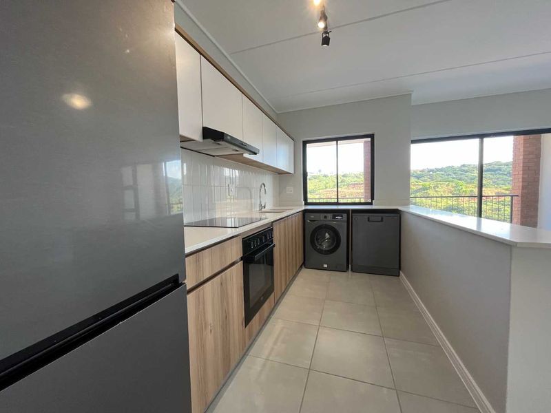 Modern and stylish 2-bedroom apartment available for rental in the sought-after Ballito Hills lifestyle estate - Photo 6