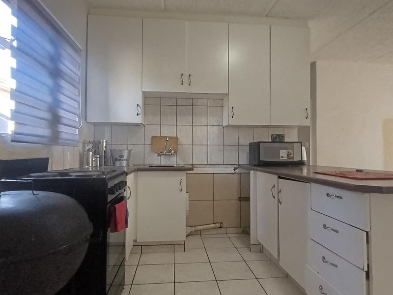 First - Time Buyer's dream - Affordable 2-Bed Unit - Photo 5