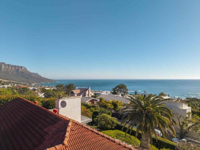 Spacious Family Home or possible development opportunity - Photo 6