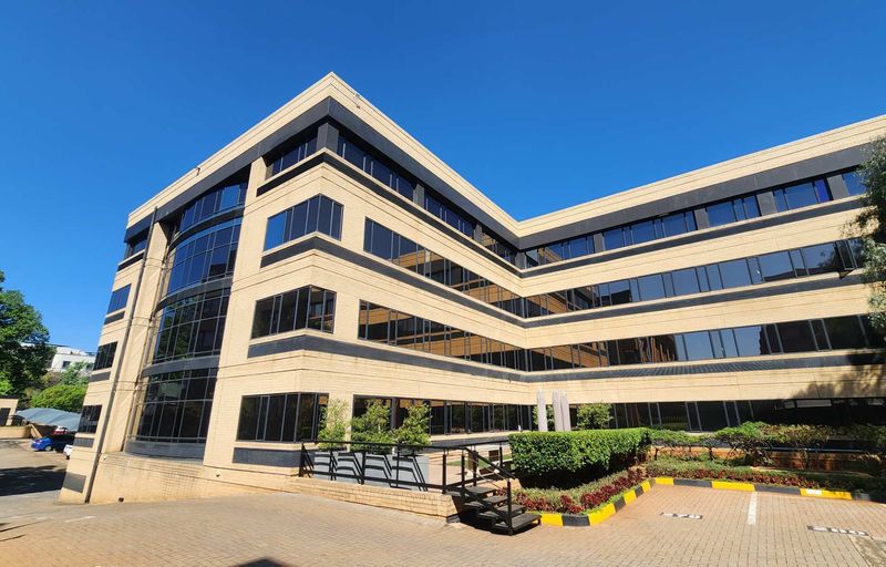 Prime 244m2 Move-In Ready Sectional Title Office in Parktown, Johannesburg