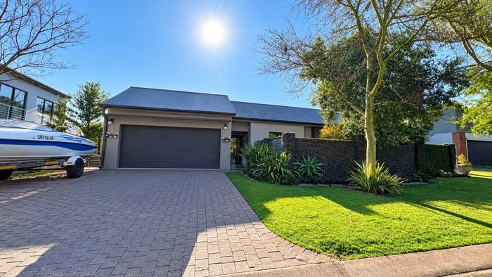 Property #2558443, House Rental Monthly in Midstream Ridge