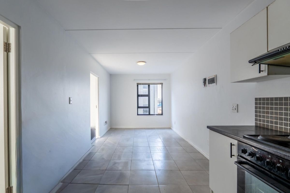 2 Bedroom Apartment - Photo 5