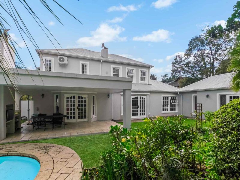 IMMACULATE CHARACTER HOME - Photo 6