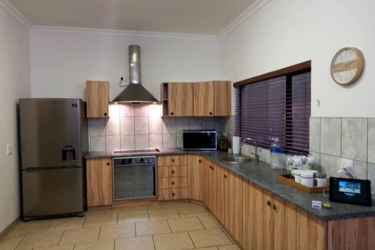 Modern 4-bedroom Home at Long Beach, Namibia - Photo 3