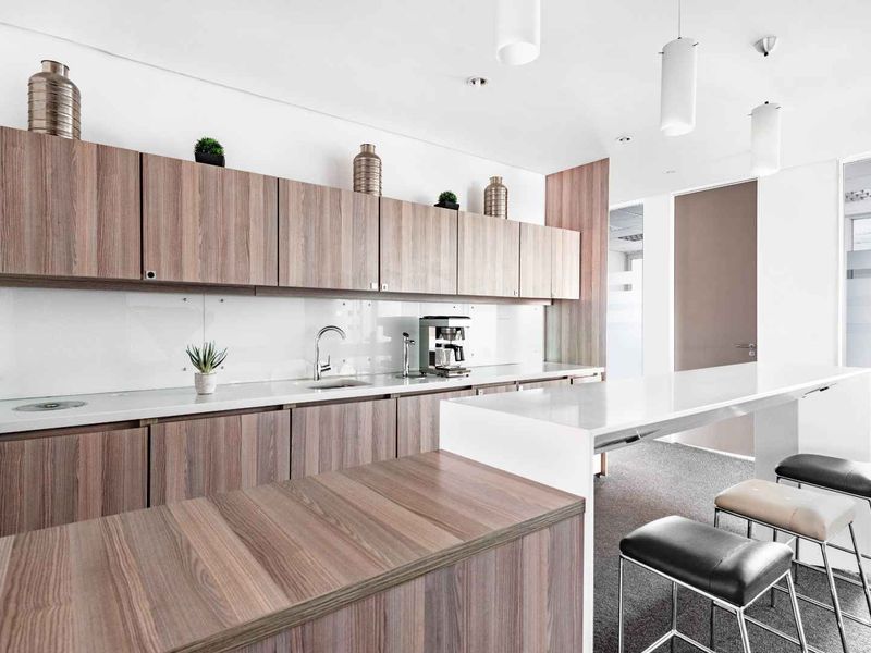 All-inclusive access to workspace and virtual office in Regus West Rand – Constantia Kloof - Photo 9