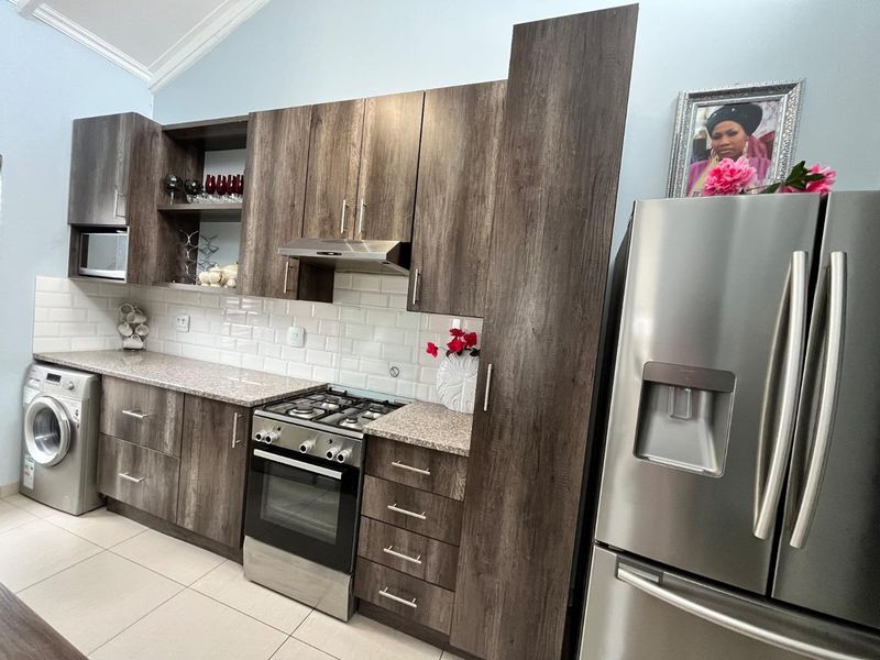 Your perfect Midrand home awaits! - Photo 5