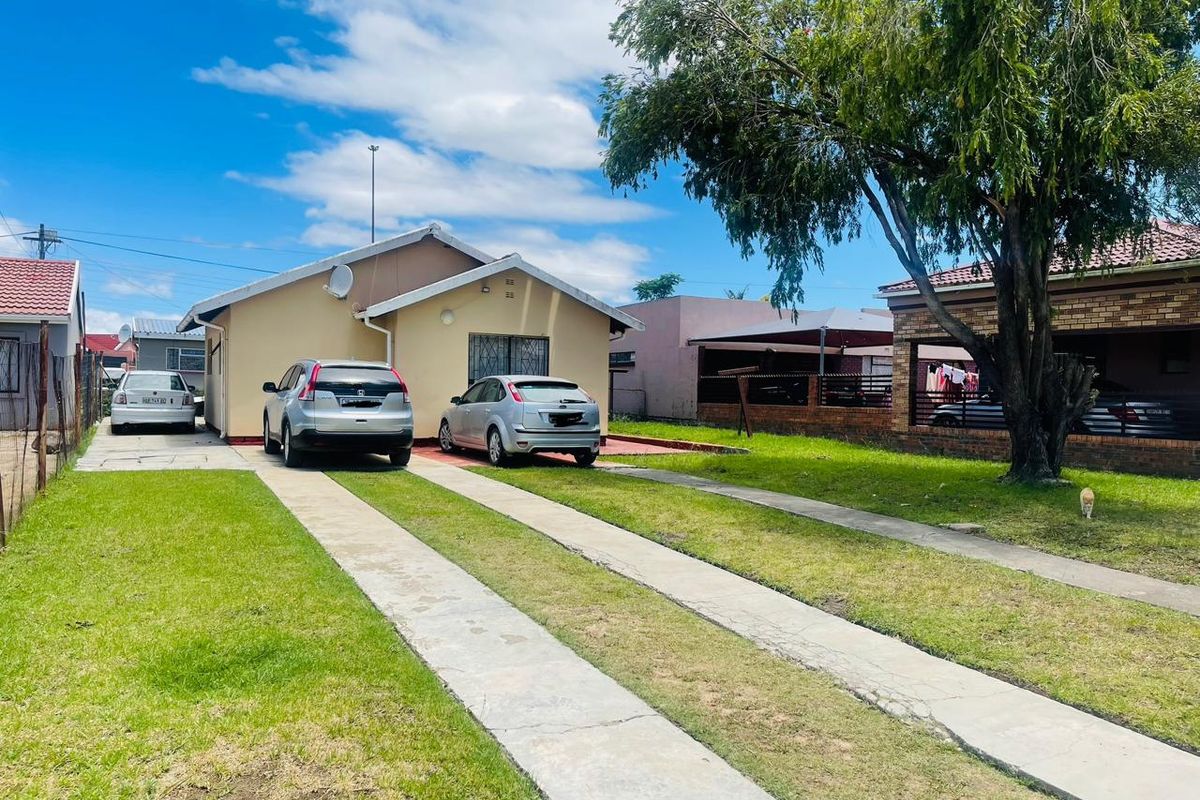 2 Bedroom House for Sale - Photo 3