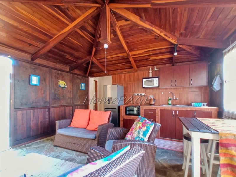 Ext 9, Swakopmund:  4 Bedr Home with 2 Bedr Flat is for Sale - Photo 6