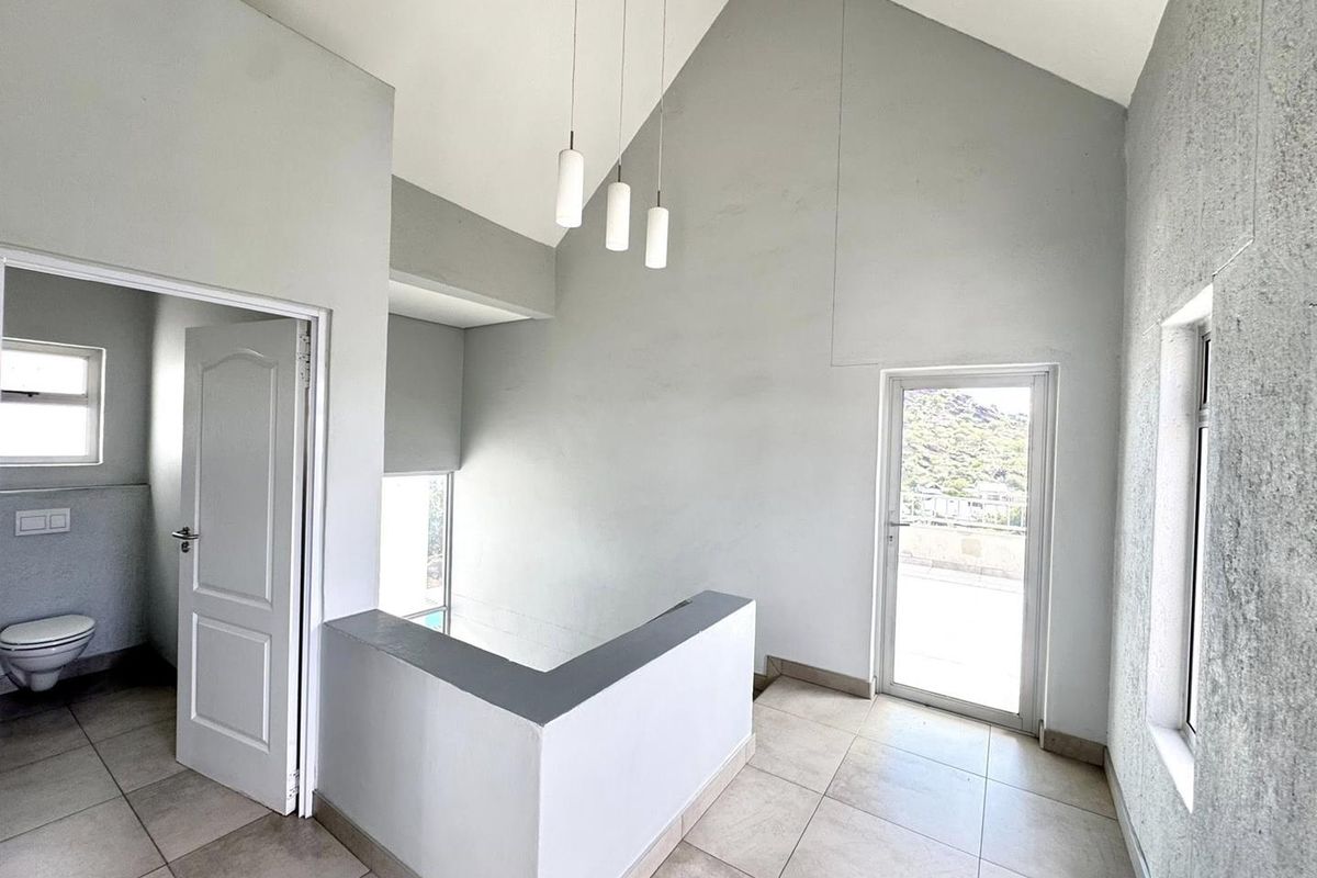 3 Bedroom House For Sale in Elisenheim - Photo 5