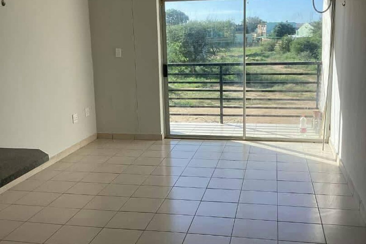 Emanuel Court: Open-Plan Living at N$ 570,000 - Photo 2