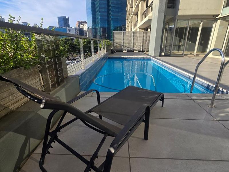 Luxury Fully Furnished Studio Apartment in the heart of Everything - Photo 7