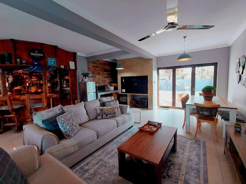 Comfortable Living in a Secure Complex with Great Amenities - Photo 5