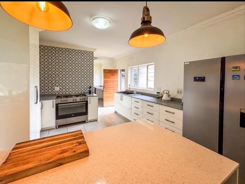 4 Bedroom House for Sale - Photo 3
