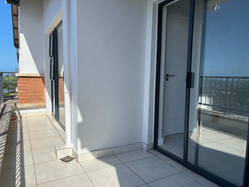Top-Floor 1 Bedroom Apartment to Rent in Ballito Hills ...Available 1 August - Photo 9